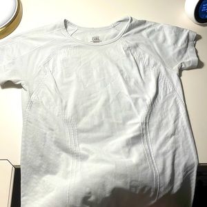Athleta girl shirt